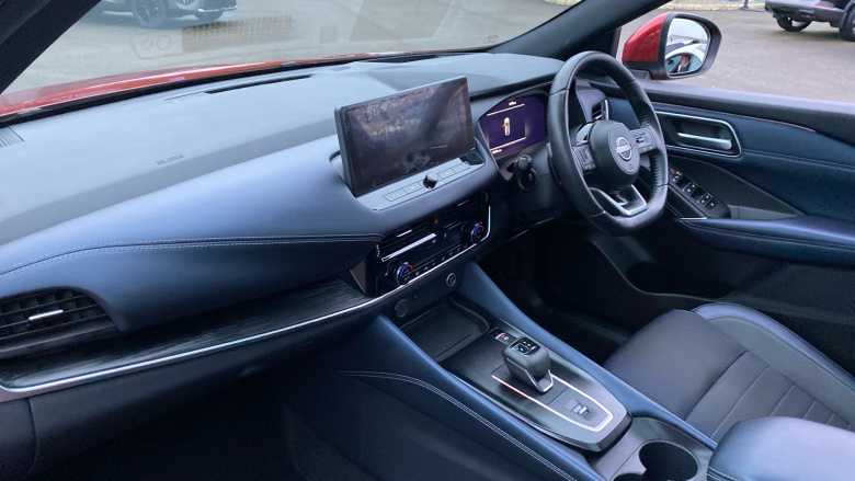 Nissan Qashqai 1.3 DiG-T MH 158 Tekna 5dr Xtronic Petrol Hatchback